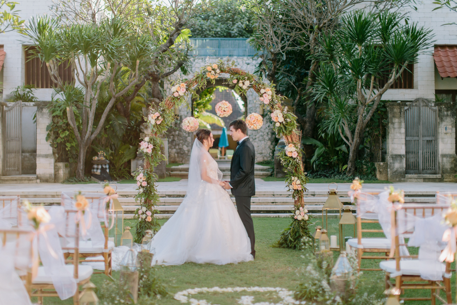 Book your wedding day in Sudamala Suites and Villas Sanur